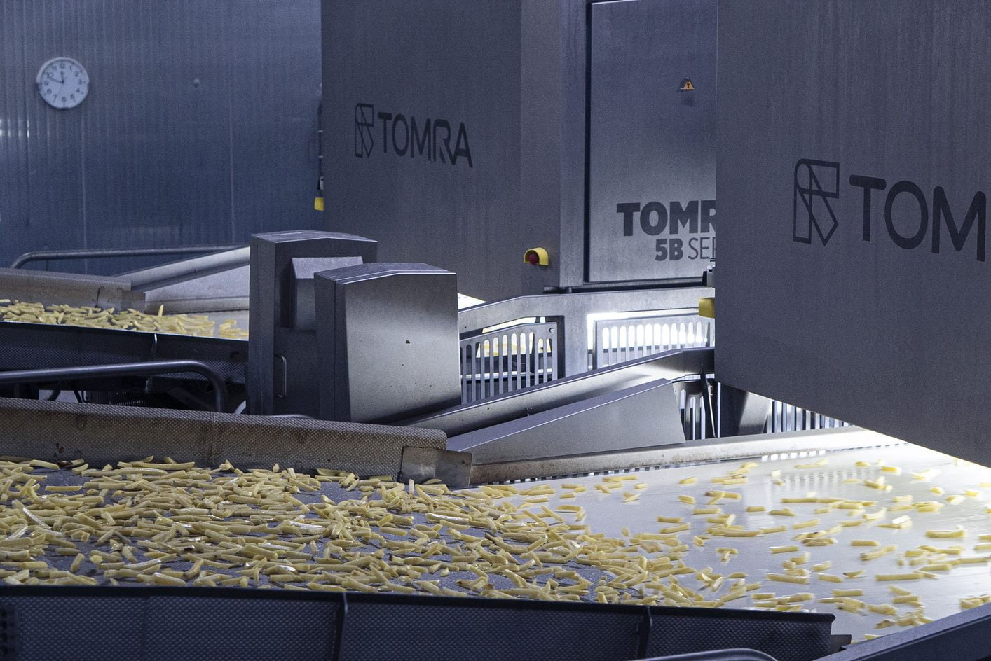 TOMRA 5B processing French Fries