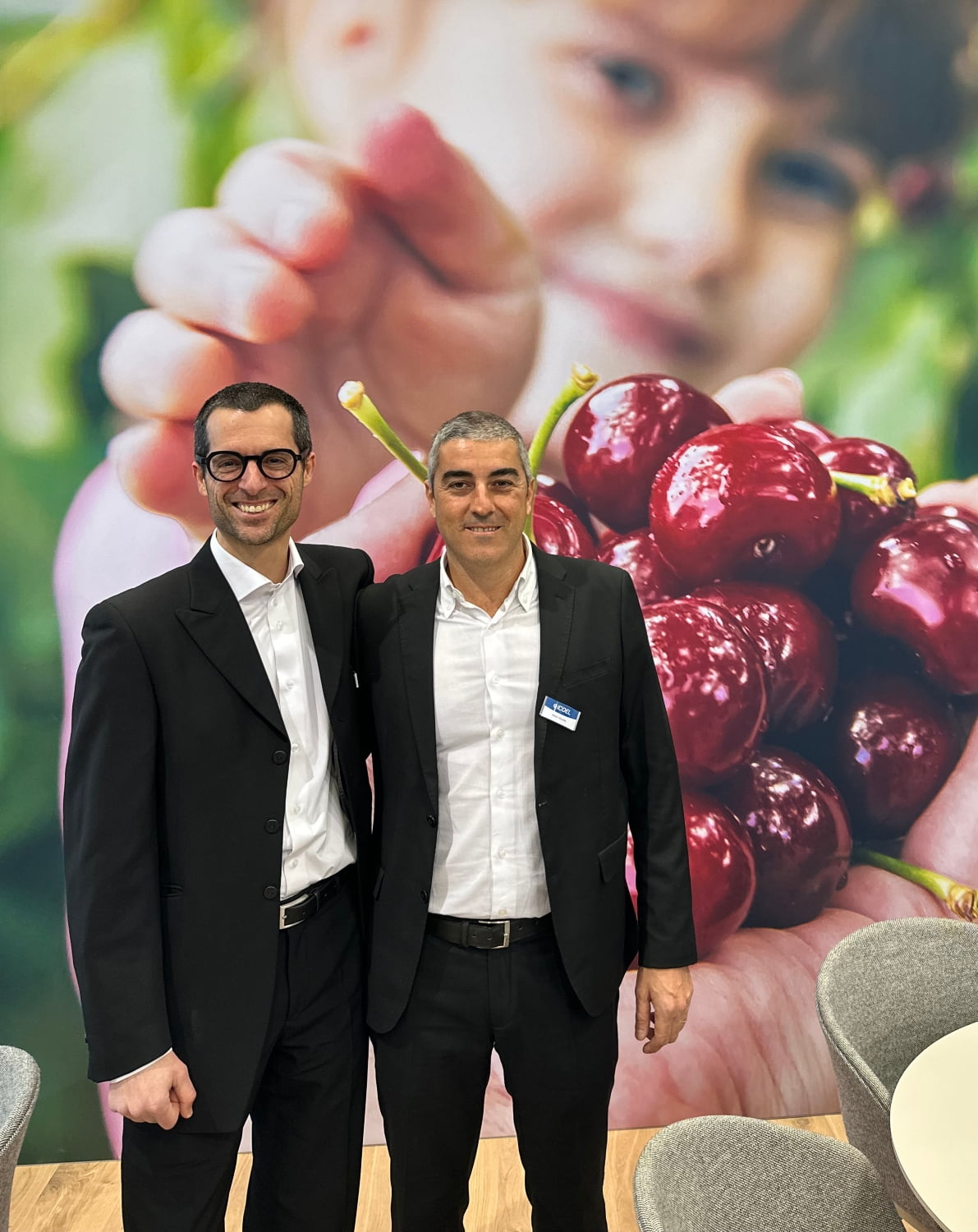 Bjorn Thumas, vicepresidente de Fusiones y Adquisiciones y Asociaciones de TOMRA Food y Bruno Stravato, Gerente General de ICOEL